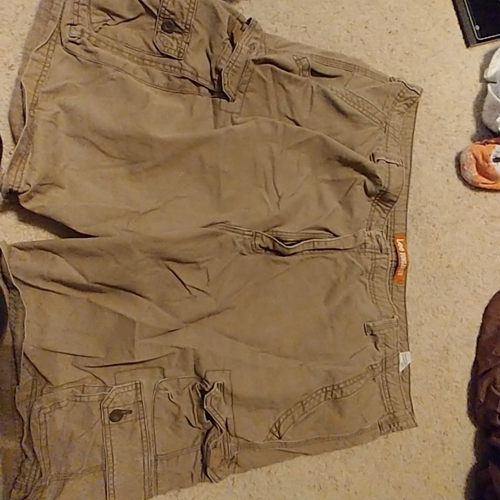 Lee Dungarees men's cargo shorts, size 46